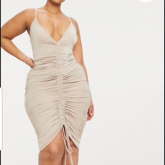 PrettyLittleThing Dresses & Skirts - Pretty little thing dress